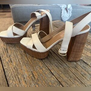 Sam Edelman Cream Platform Sandal -SZ 10